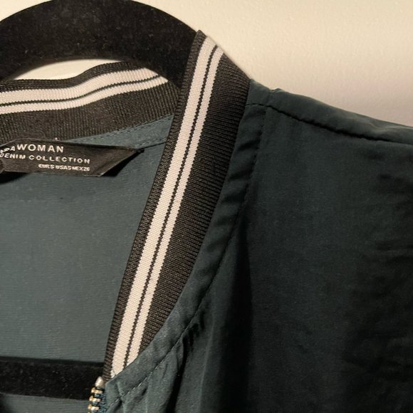 Zara Emerald Green Silk Embroidered Blouse Shirt 3/4 Zip, Small - Picture 7 of 16